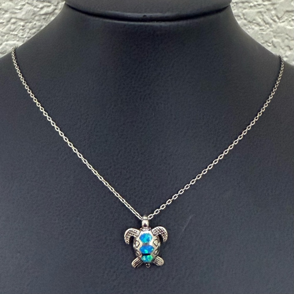925 Sterling Silver Blue Opal Inlay Sea Turtle Pendant 16” Necklace 3g. - Picture 7 of 15